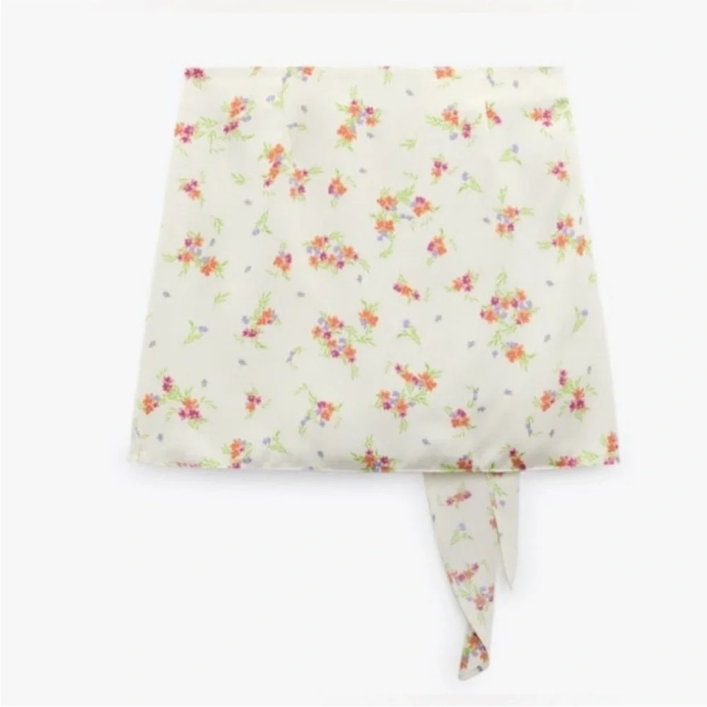 Zara Satin Ivory White Floral Wrap Mini Skirt Size Small